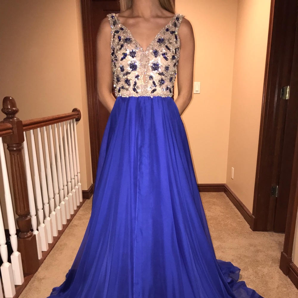 Prom/pageant gown